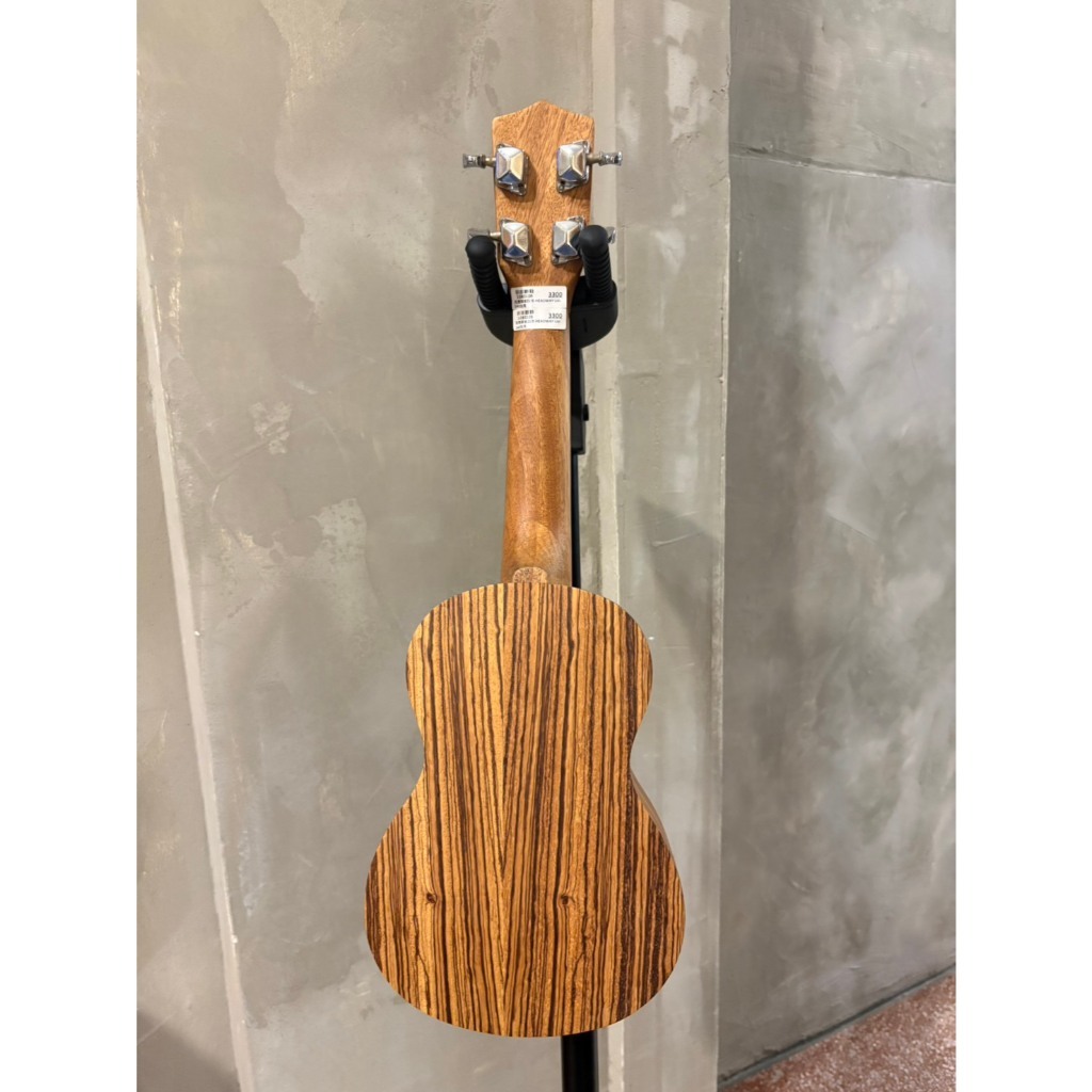 tw-11134207-81ztj-mhrpw2yb0agw9c