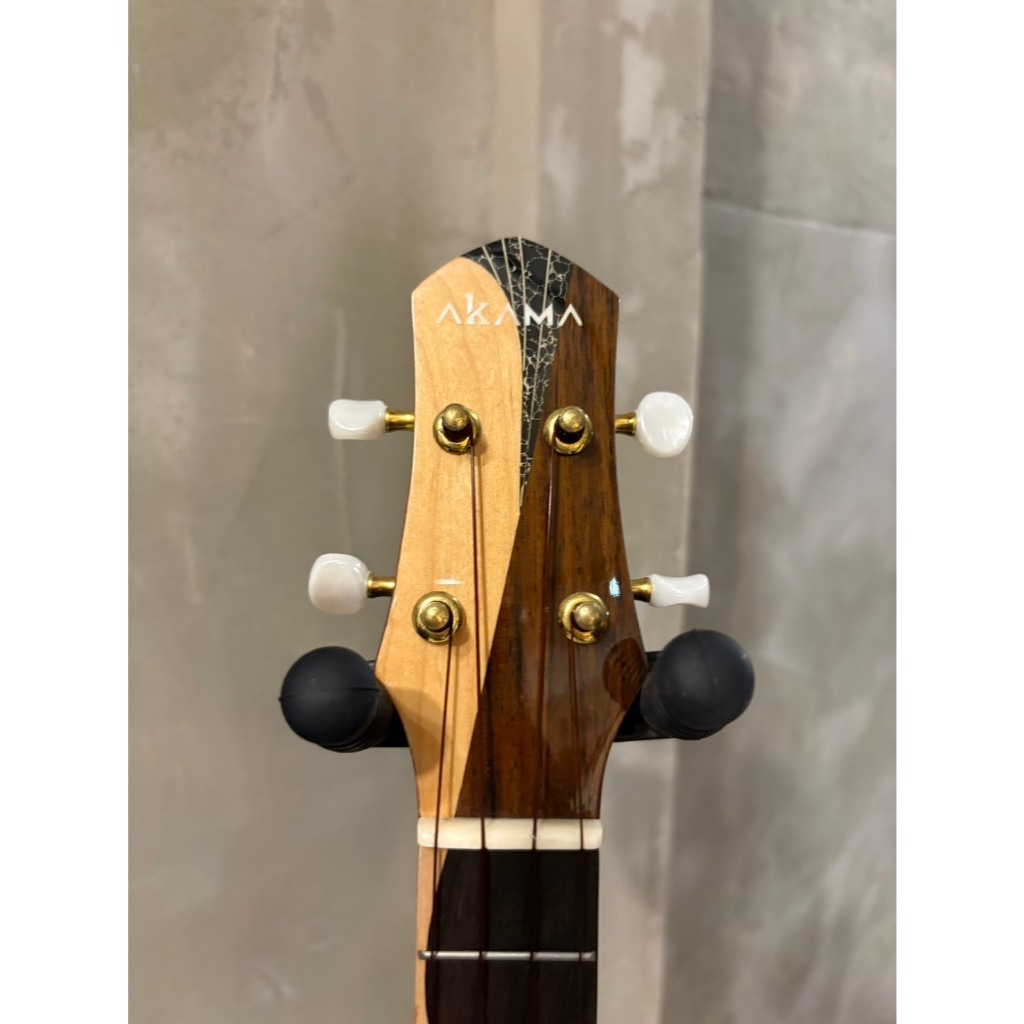 tw-11134207-81zti-mhn0jzdodl3657