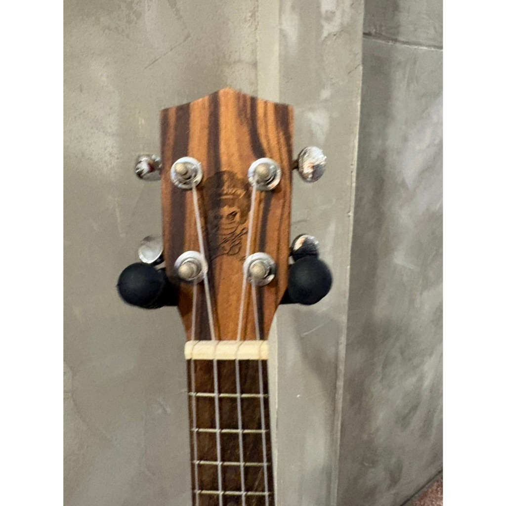 tw-11134207-81ztl-mhvtae93e1vo9a