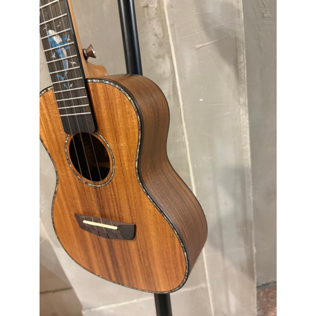 tw-11134207-81ztg-mibeqvwc95hi41