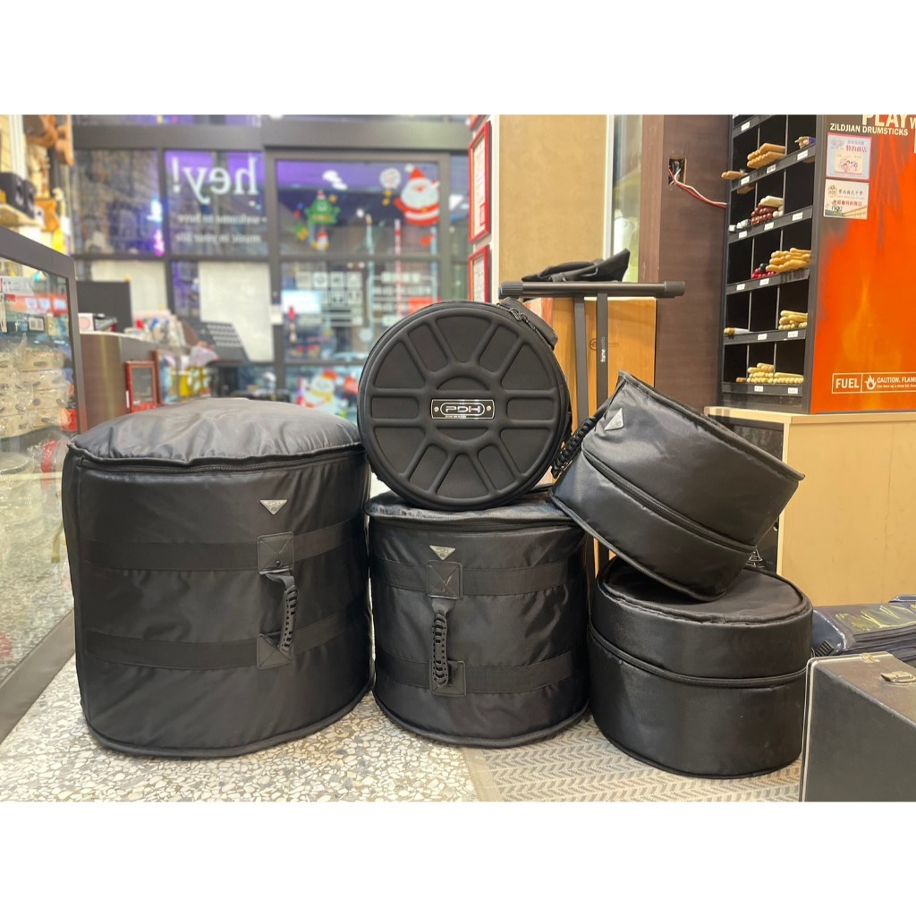 tw-11134207-81ztn-mimqos9p5a8875