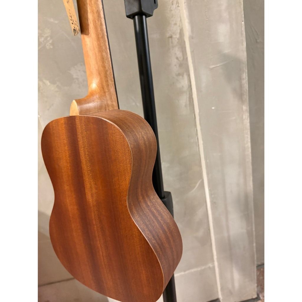 sg-11134201-822yb-mi1sz3jhzea02a