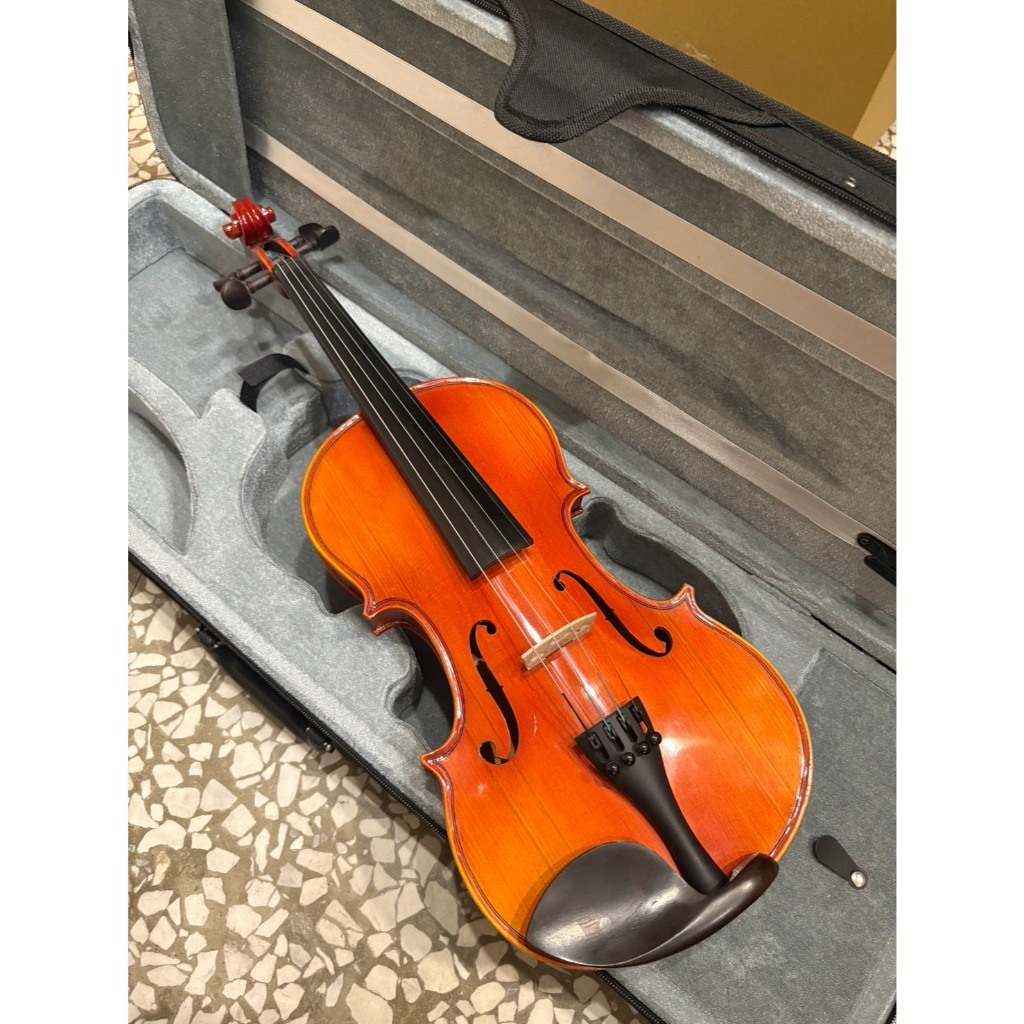 tw-11134207-81ztl-mjilog9d9yiu75