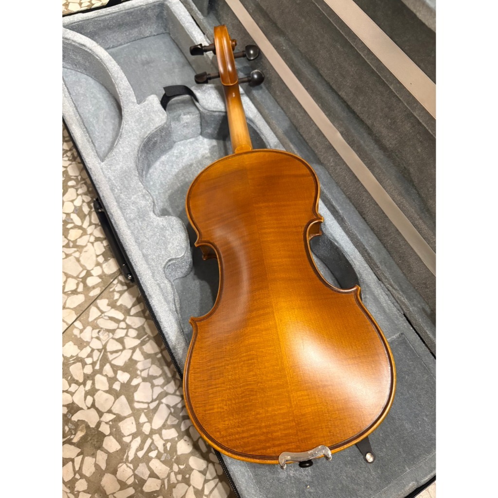 tw-11134207-81ztm-mjfkbv0ts8p121