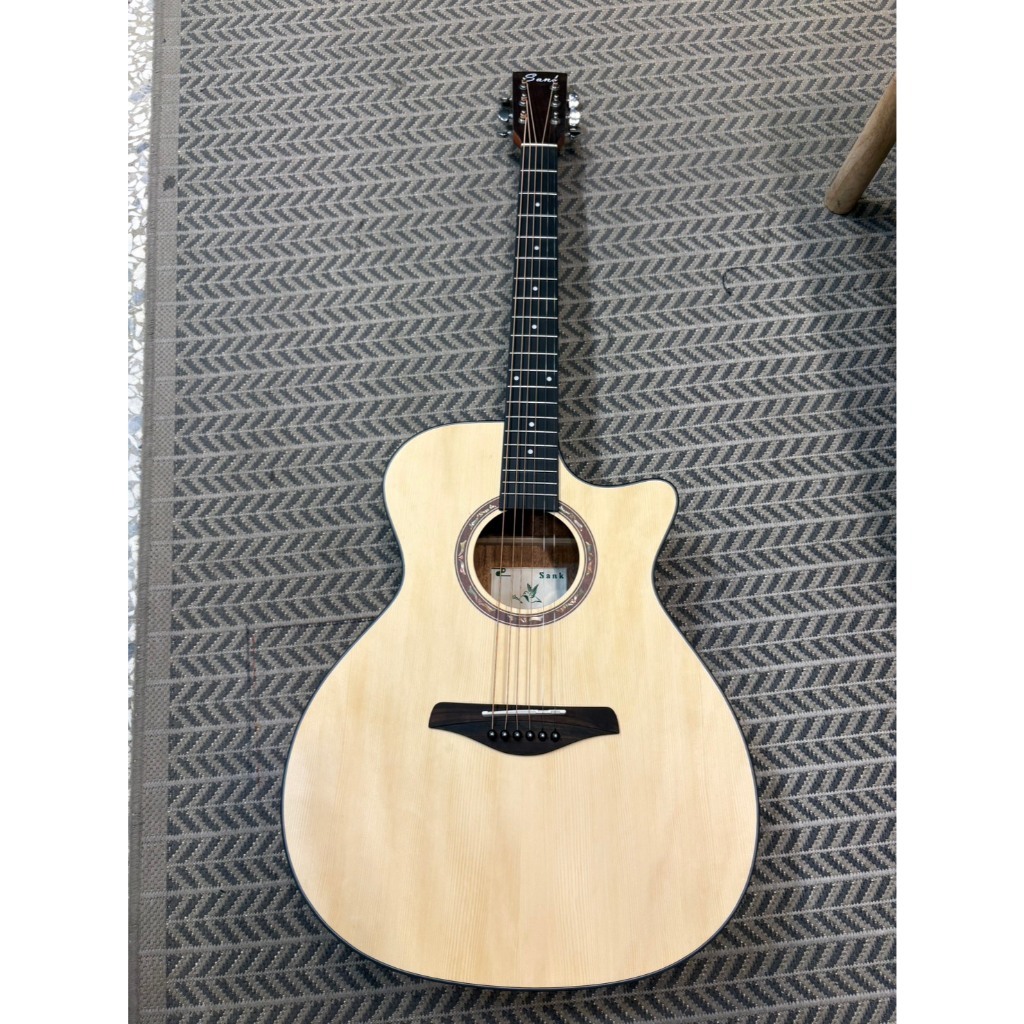 tw-11134207-81ztf-mjktzipopb0hcc