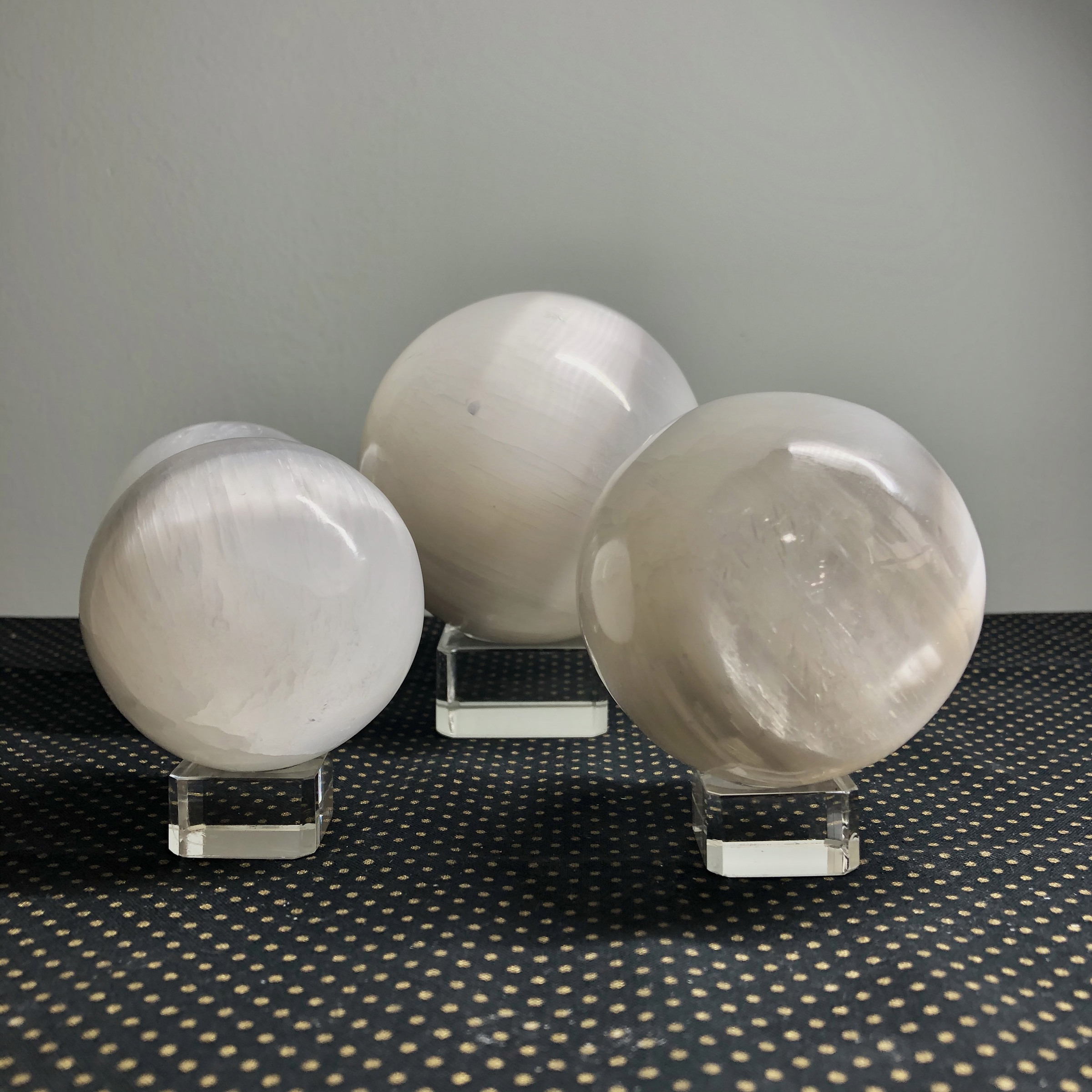 Sphere - Selenite 1.jpg