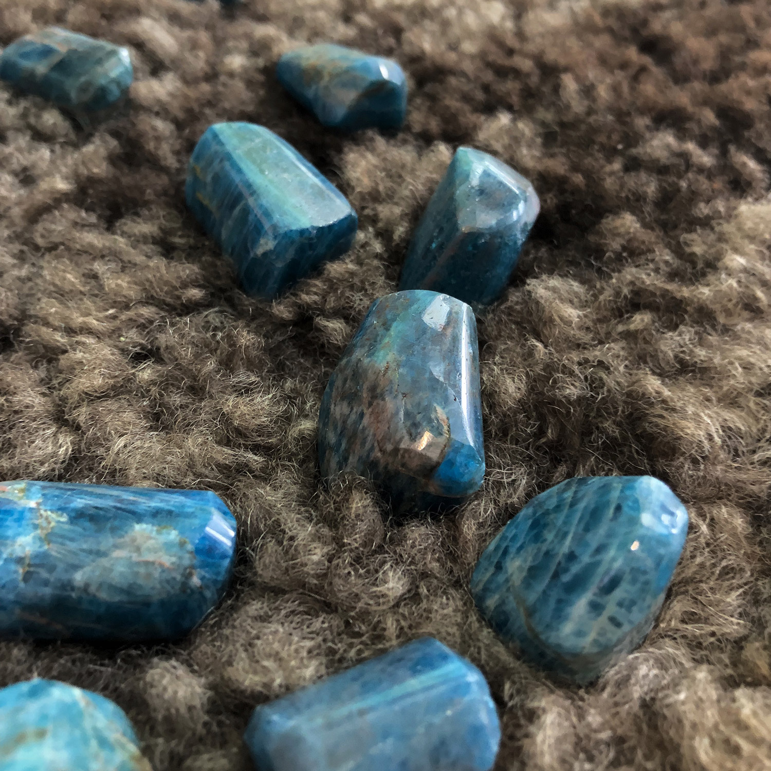 Tumbles - Blue Apatite - 3.jpg