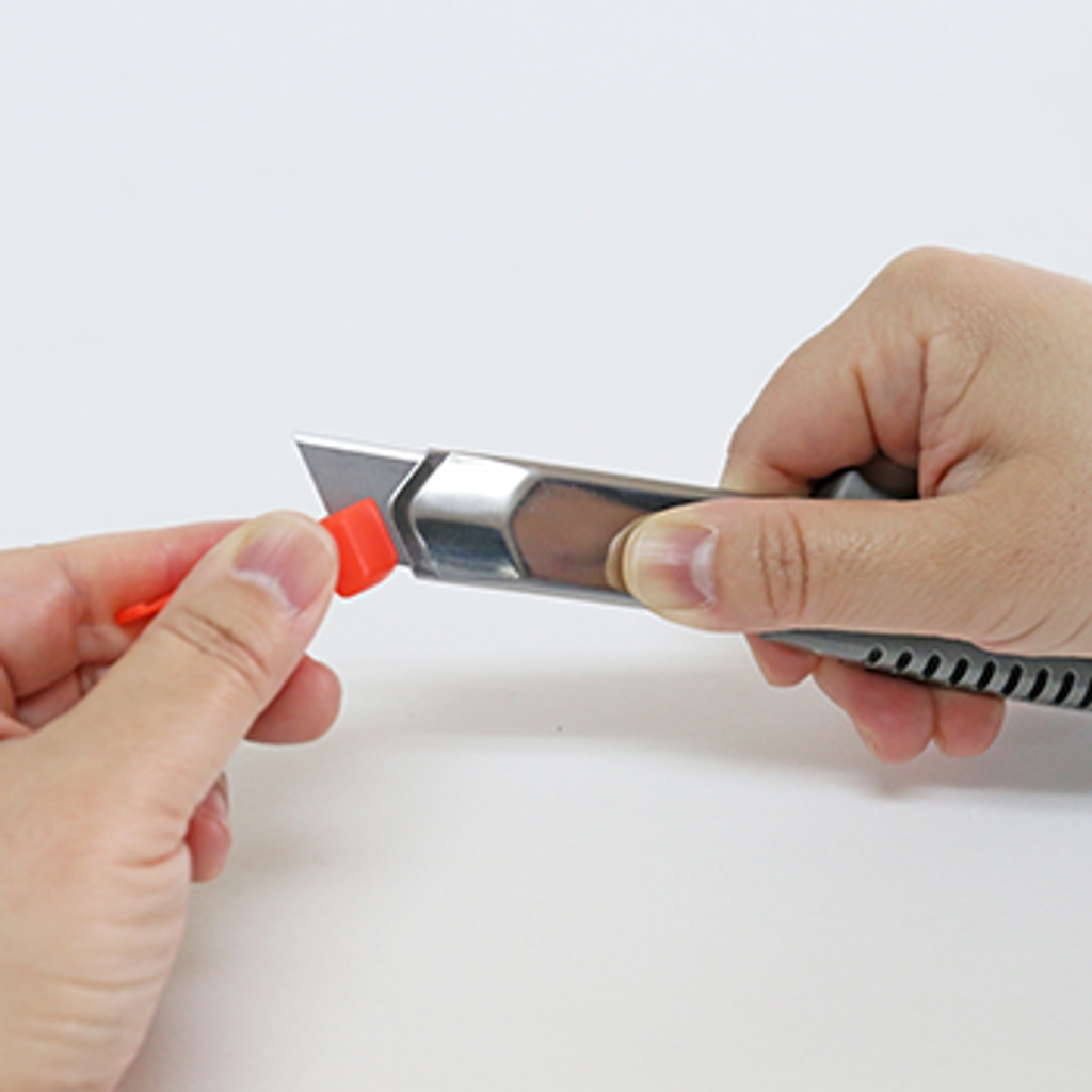 1214151237_5a3216557f056