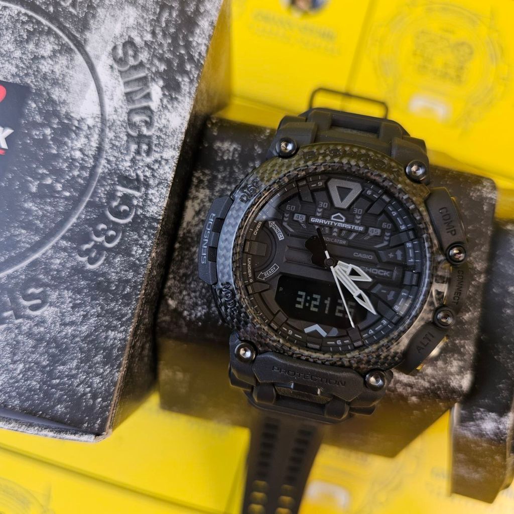 photo_6147740519216825248_y