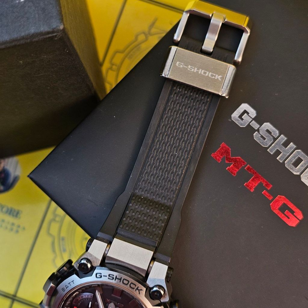 photo_6064578476213651327_y