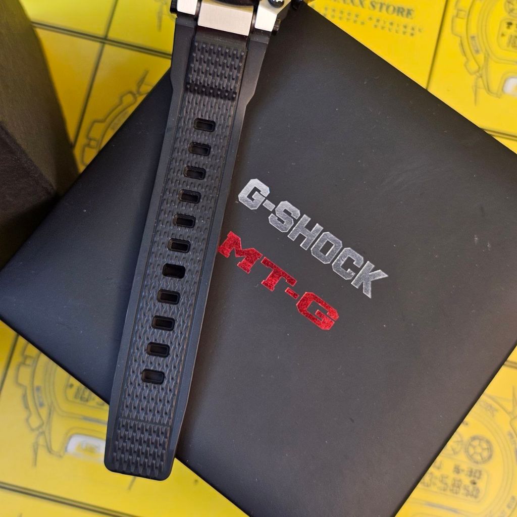 photo_6064578476213651328_y