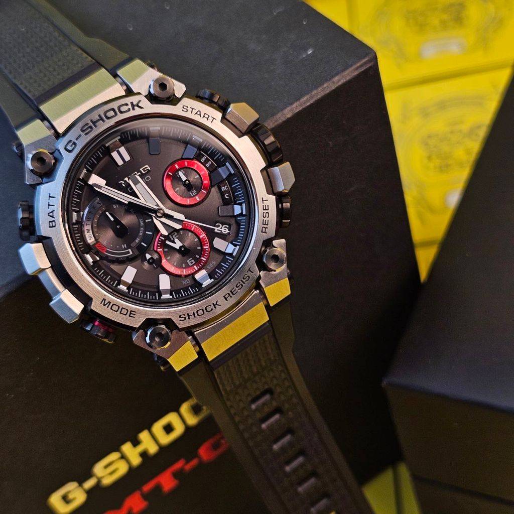 photo_6064578476213651326_y