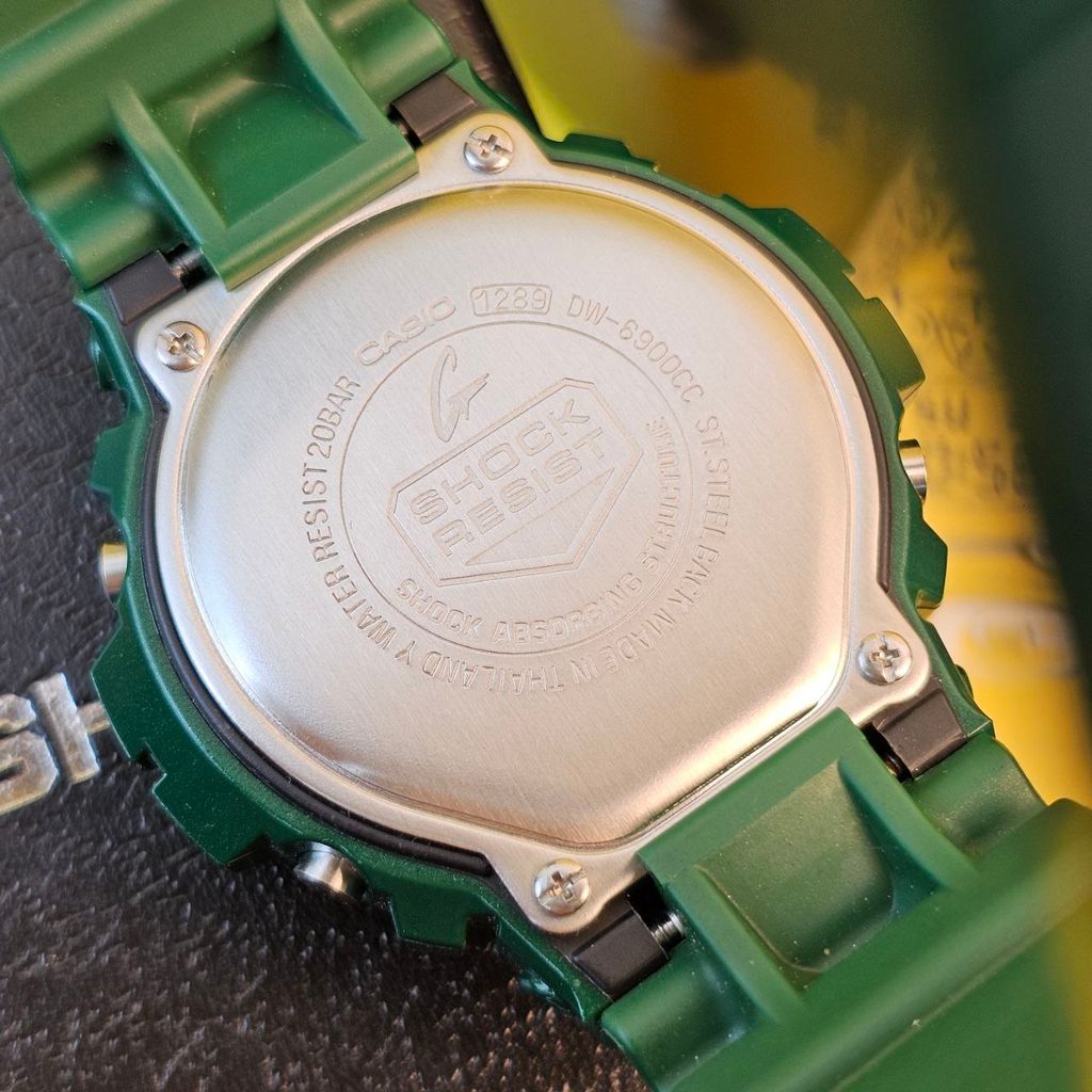 photo_6177096659339690625_y