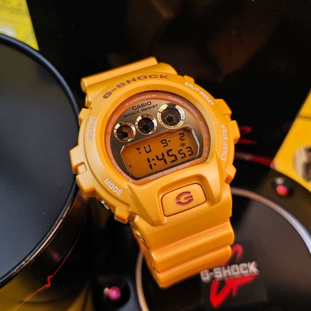 photo_6177096659339690644_y