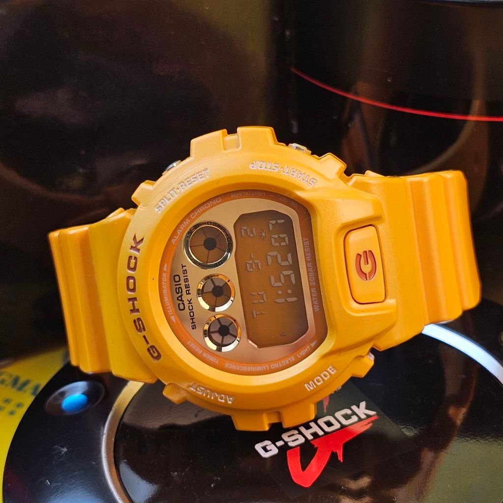 photo_6177096659339690650_y