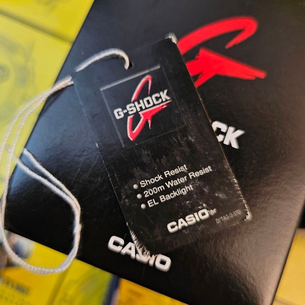 photo_6177096659339690661_y