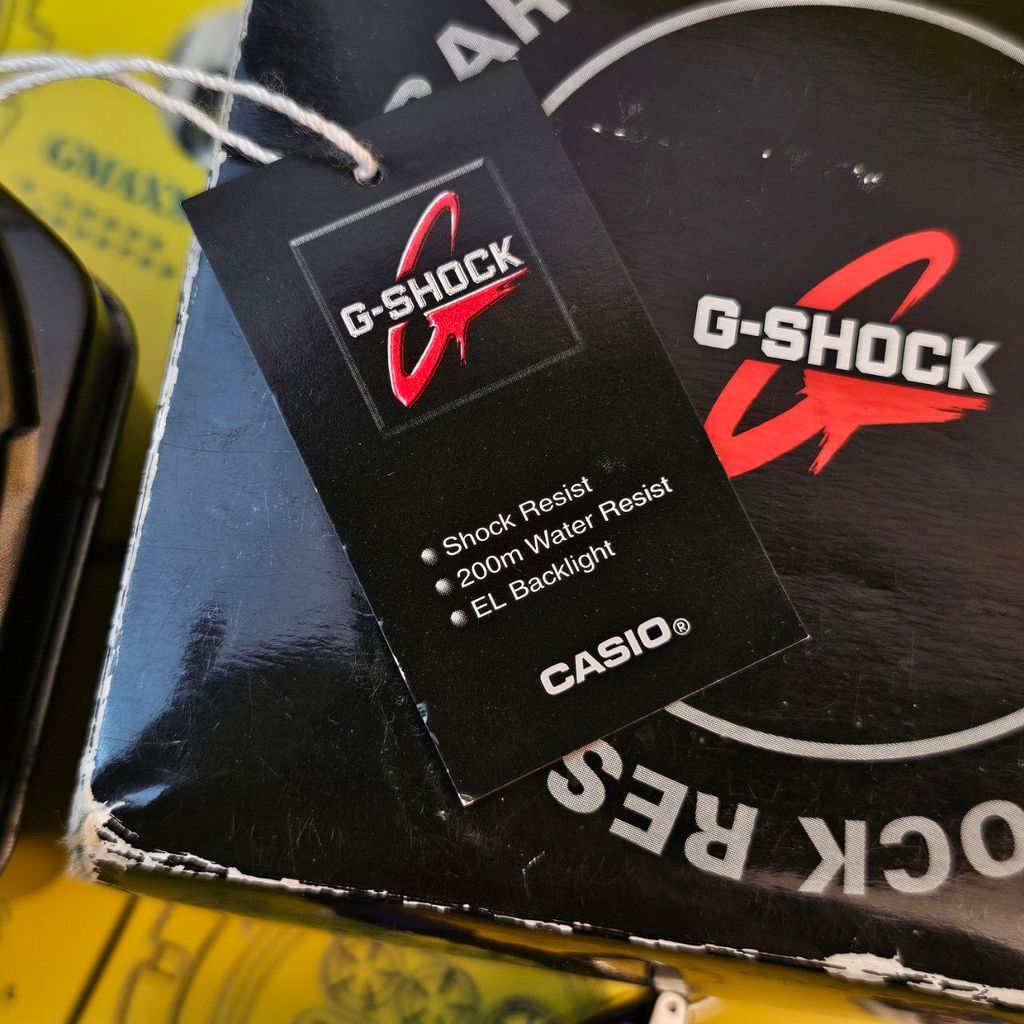 photo_6177096659339690672_y