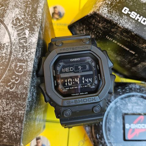 photo_6179394028756388639_y