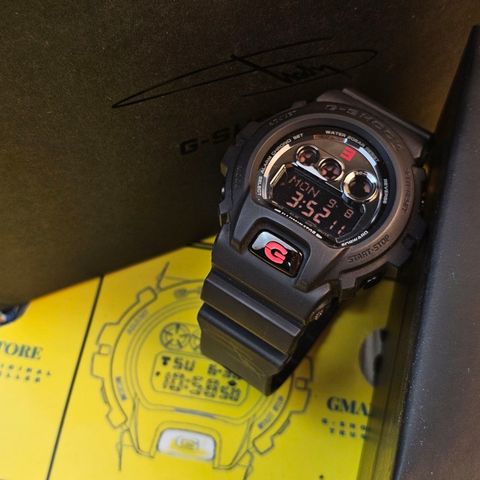 photo_6194979996922135772_y