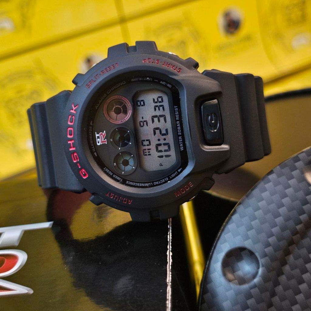 photo_6199229205636566006_y