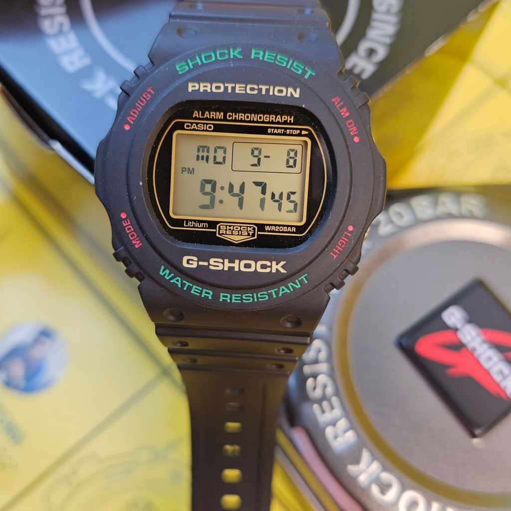 photo_6199229205636565975_y