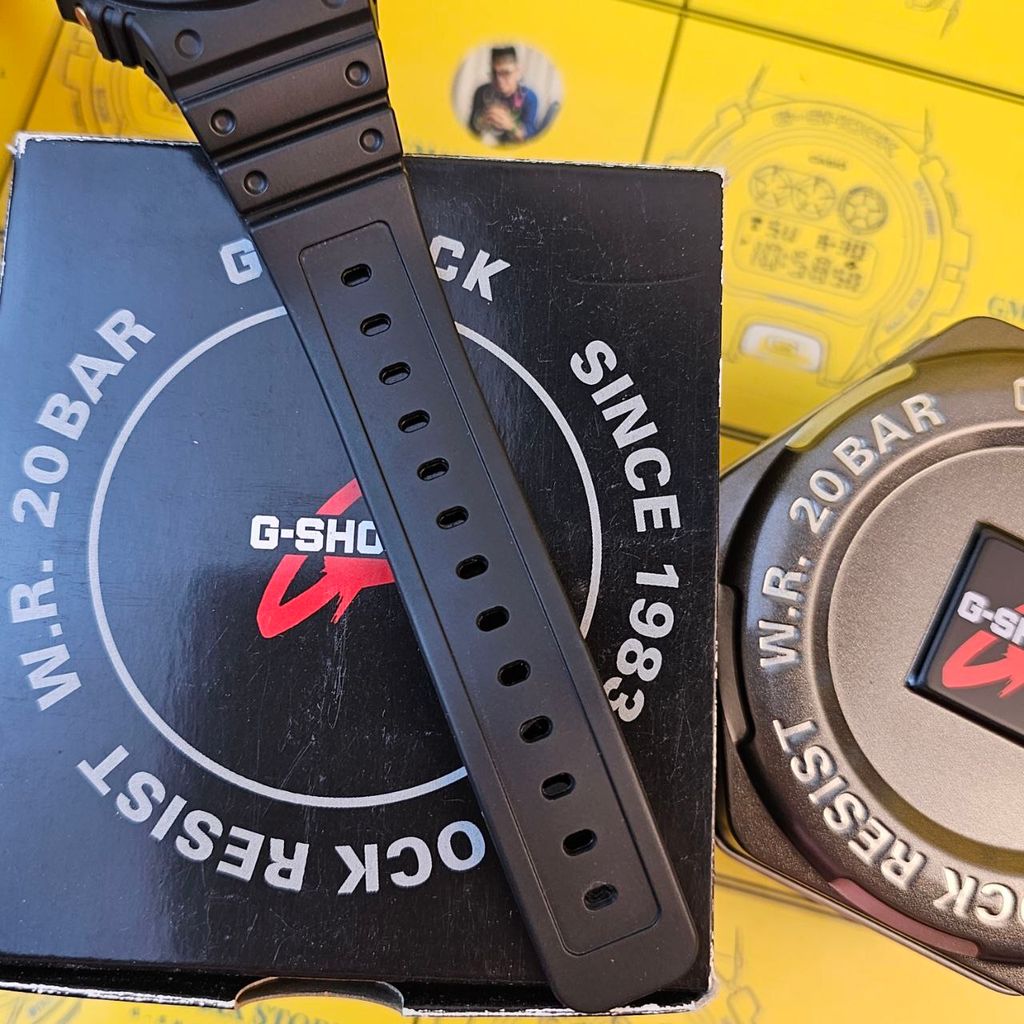 photo_6199229205636565977_y