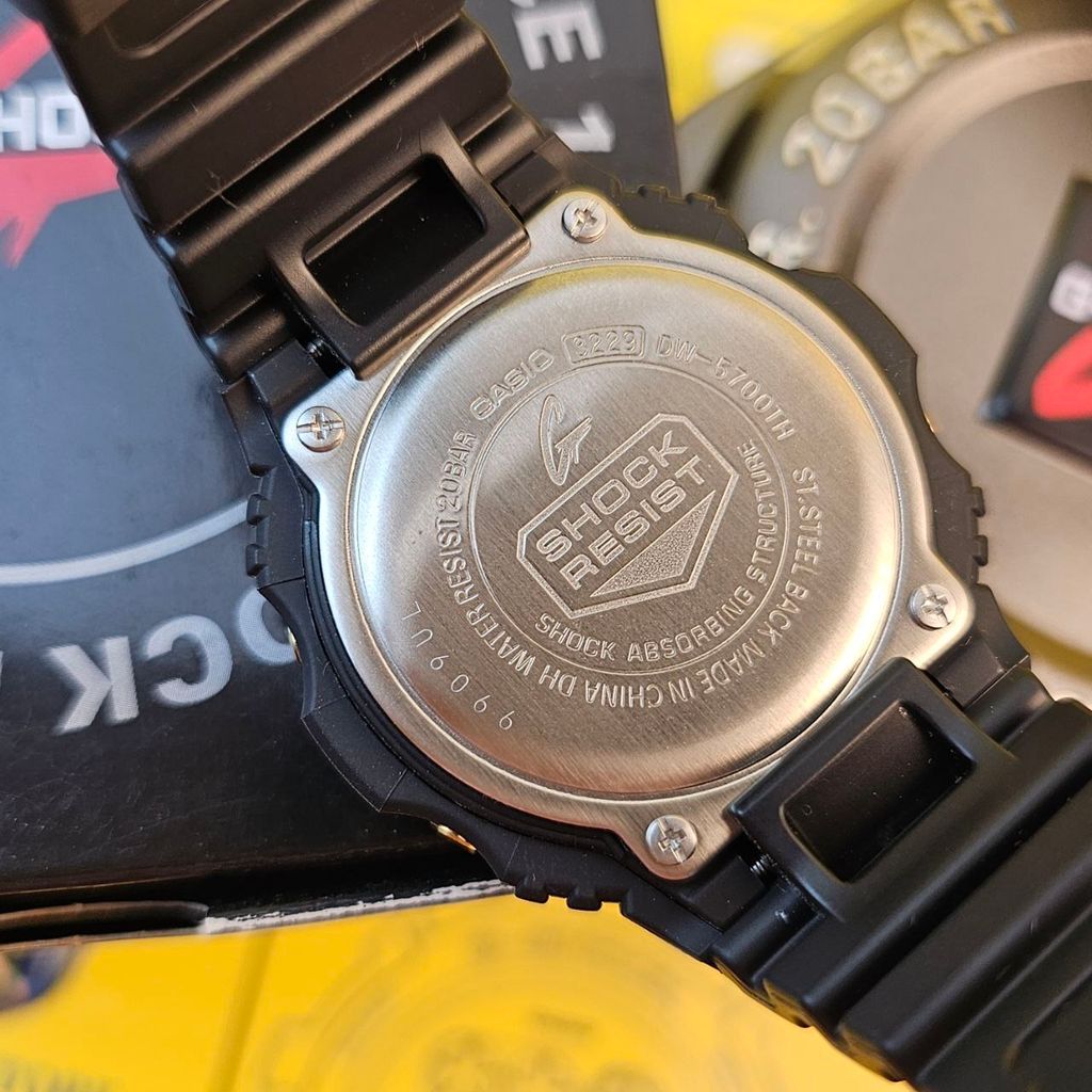 photo_6199229205636565978_y