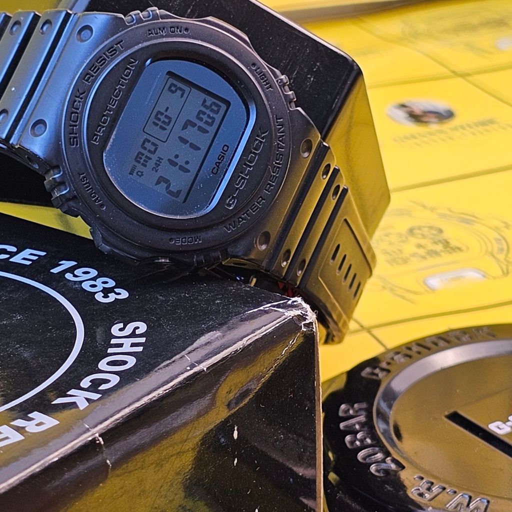 photo_6199229205636565965_y