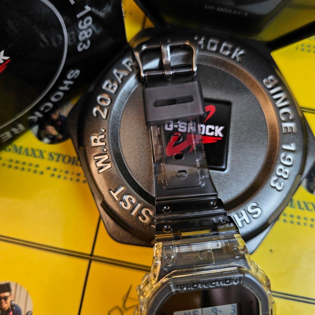 photo_6199229205636565953_y