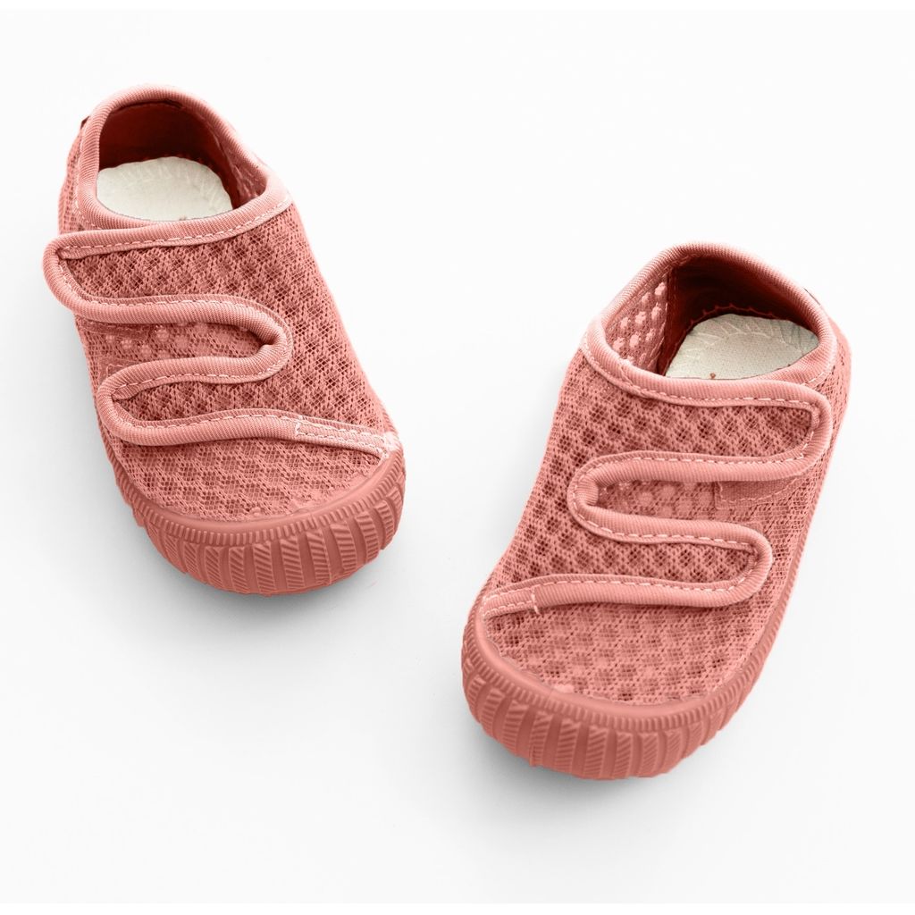 GRECHCO_GCO2082_SS23_New Play Shoes_Coral Rouge_pack_1 