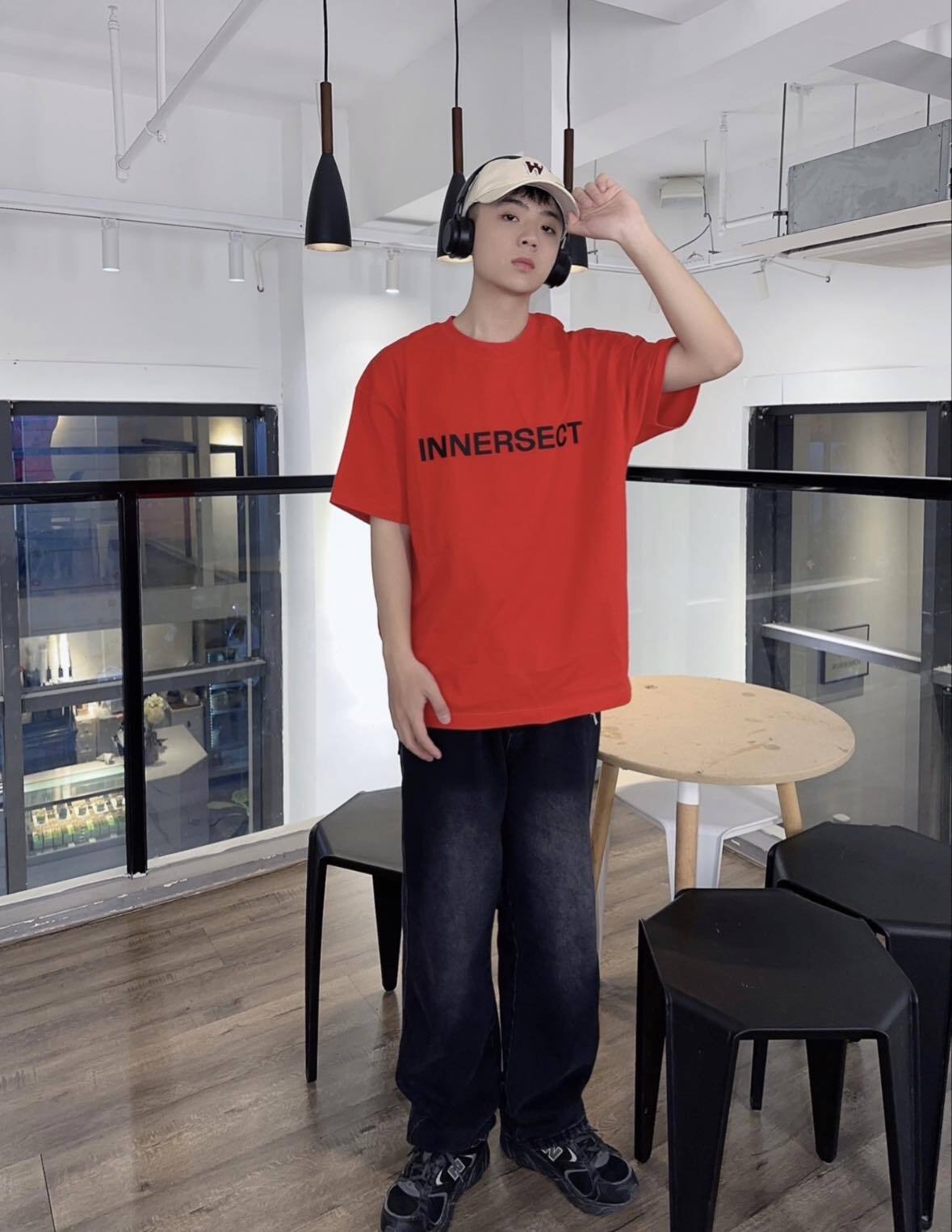 INNERSECT Rubber Logo 3 Dot Tee