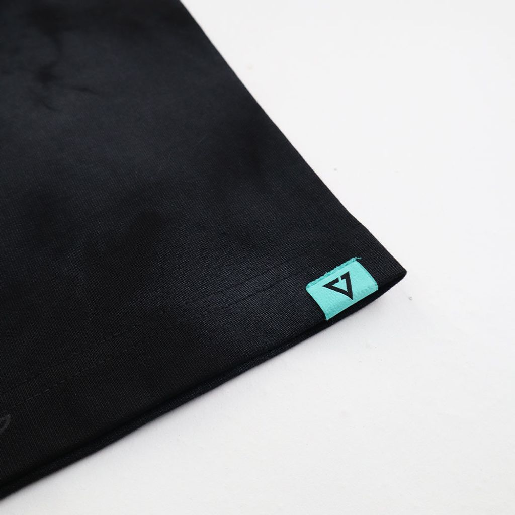 RW-Badges Boxy Tee-Back-Details-5
