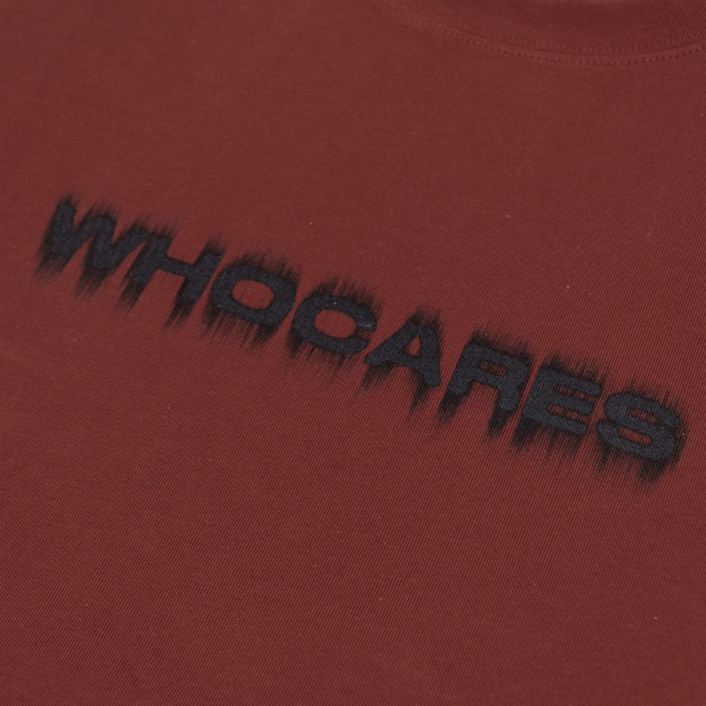 Static Motion Tee (Maroon) CloseUp_01