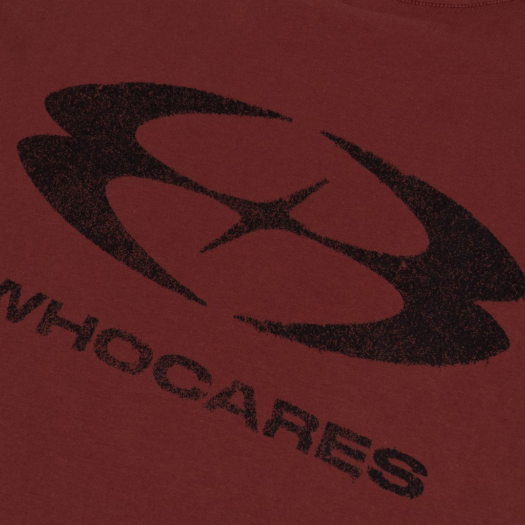 Static Motion Tee (Maroon) CloseUp_02