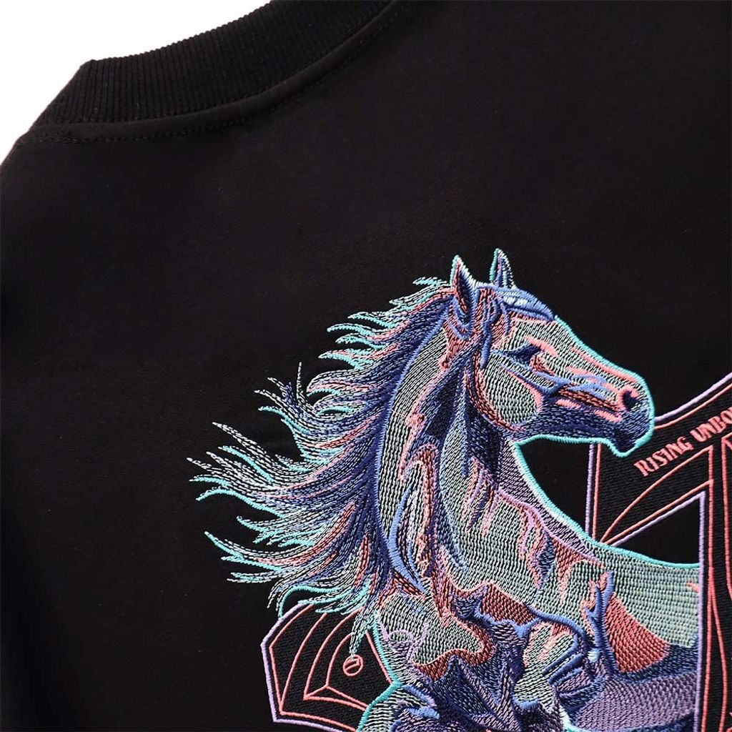 RU-Embroidery-Stallion-Tee-Black-Details-6