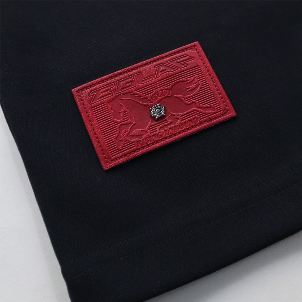 RU-Embroidery-Stallion-Tee-Black-Details-3