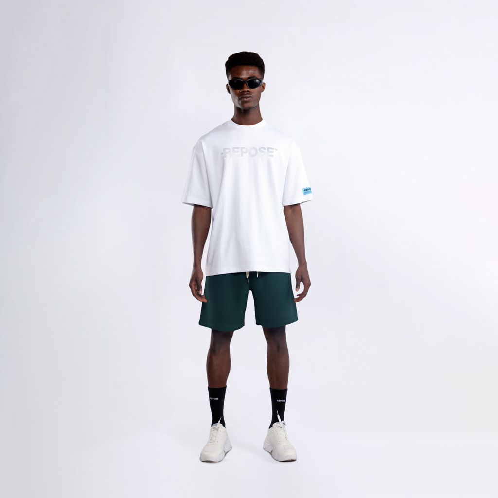 Minimal-Front-Logo-REPOSE-Streetwear-Oversize-Tee