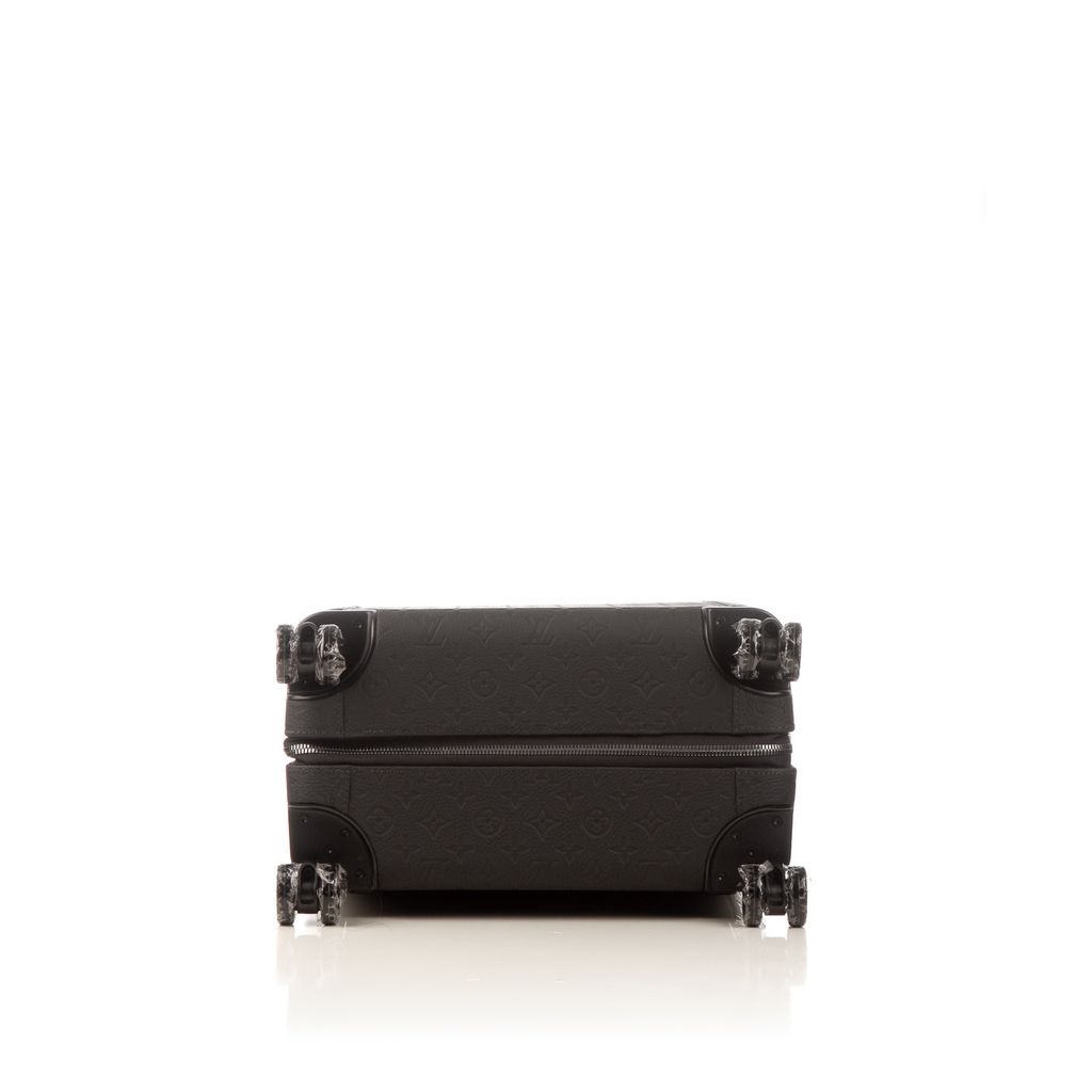 LV black luggage-3