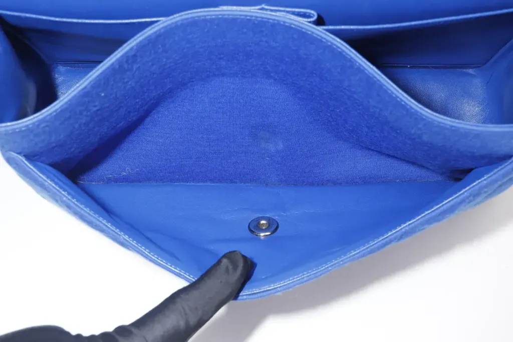 L-00443-CHA_U_-09_1200x