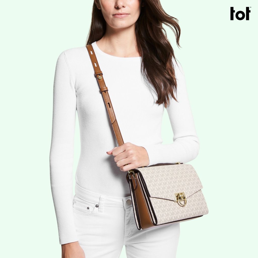 MICHAEL KORS HENDRIX MEDIUM LOGO MESSENGER BAG Louis & Laura Store