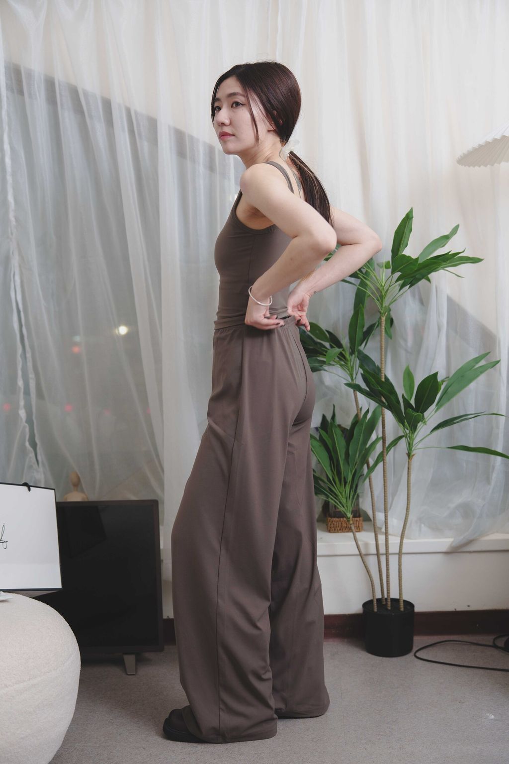 舒適柔滑奶油運動褲-咖棕