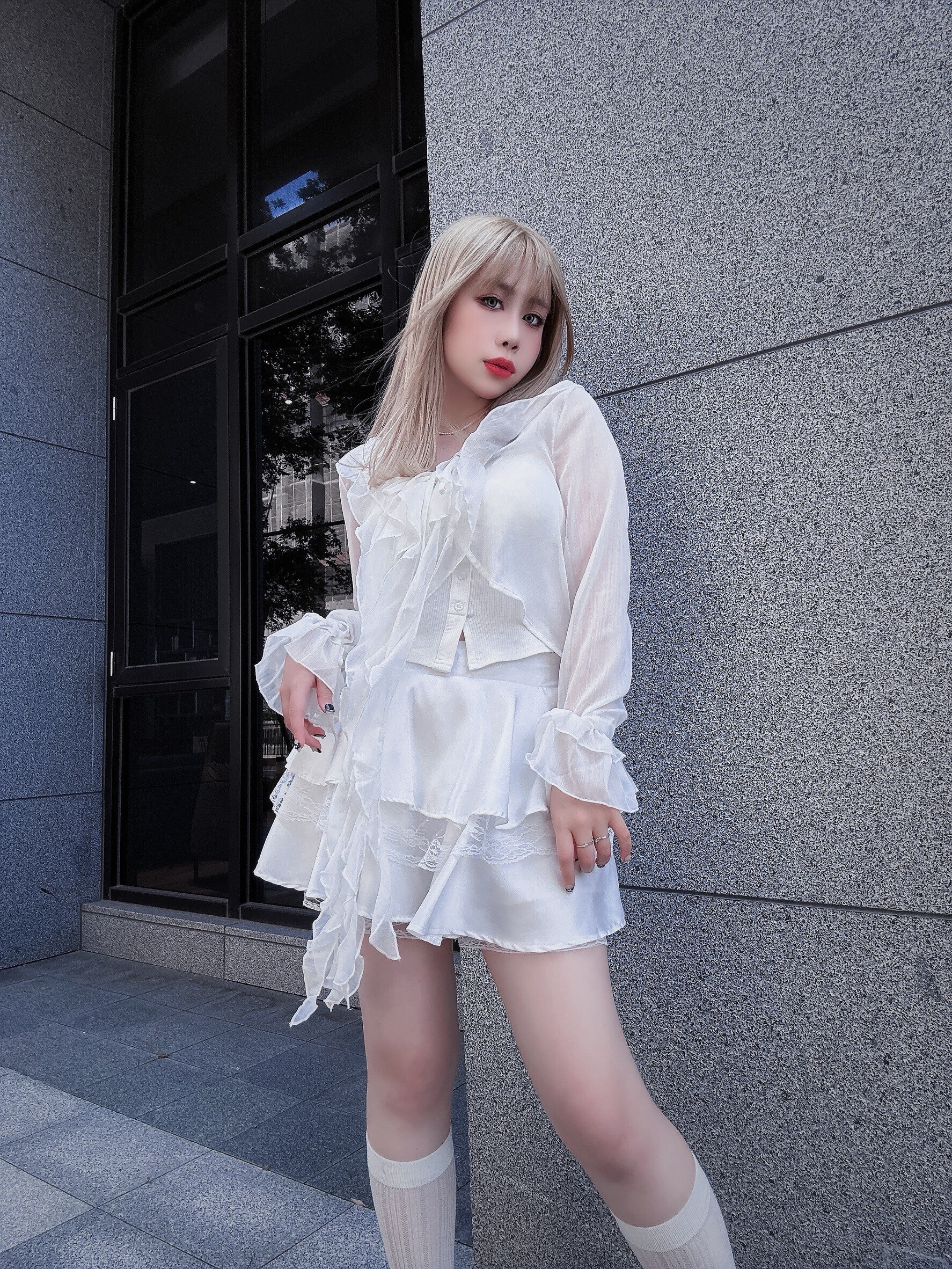 LINE_ALBUM_202556_250507_319