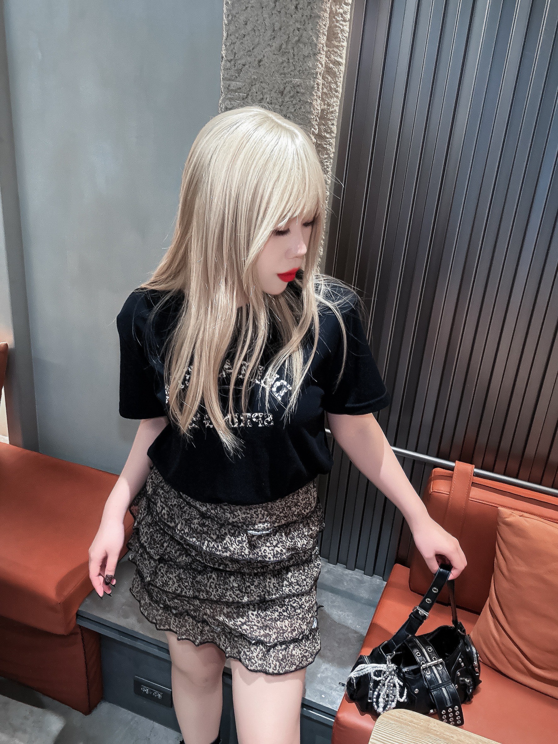 LINE_ALBUM_202593_250903_102