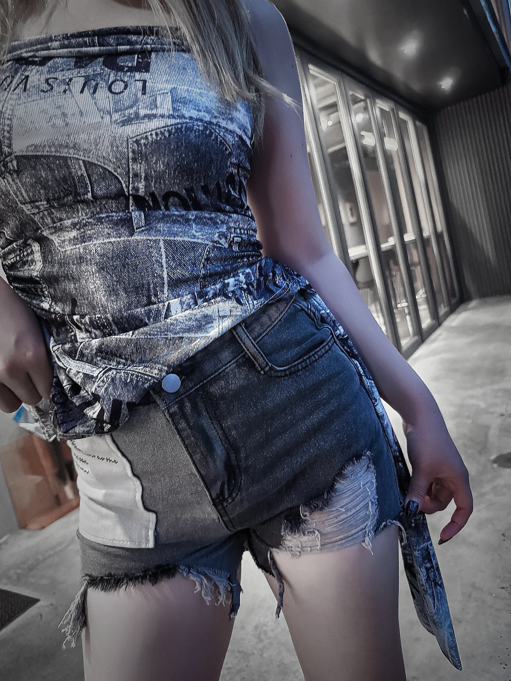 LINE_ALBUM_202593_250903_87