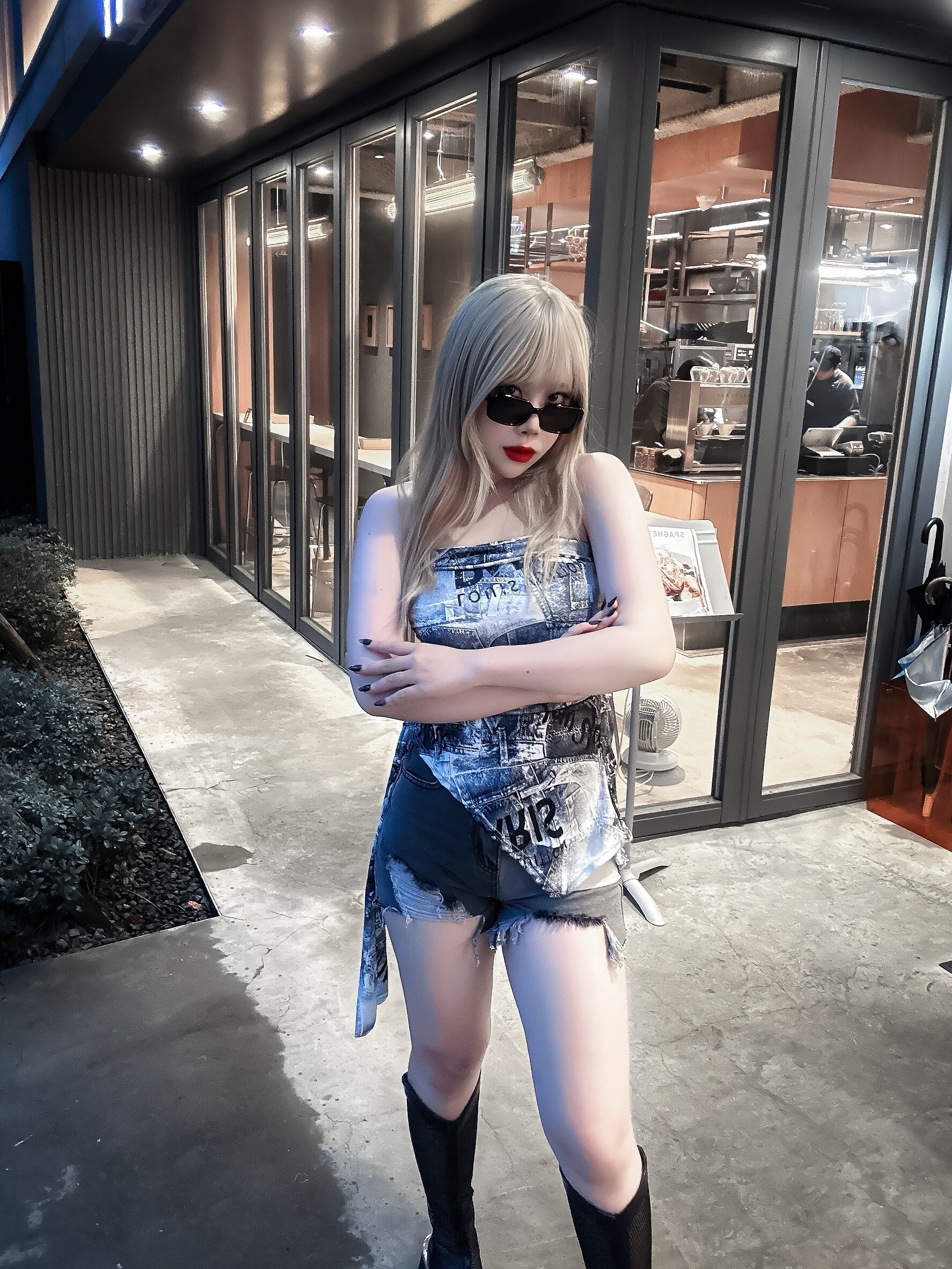 LINE_ALBUM_202593_250903_92