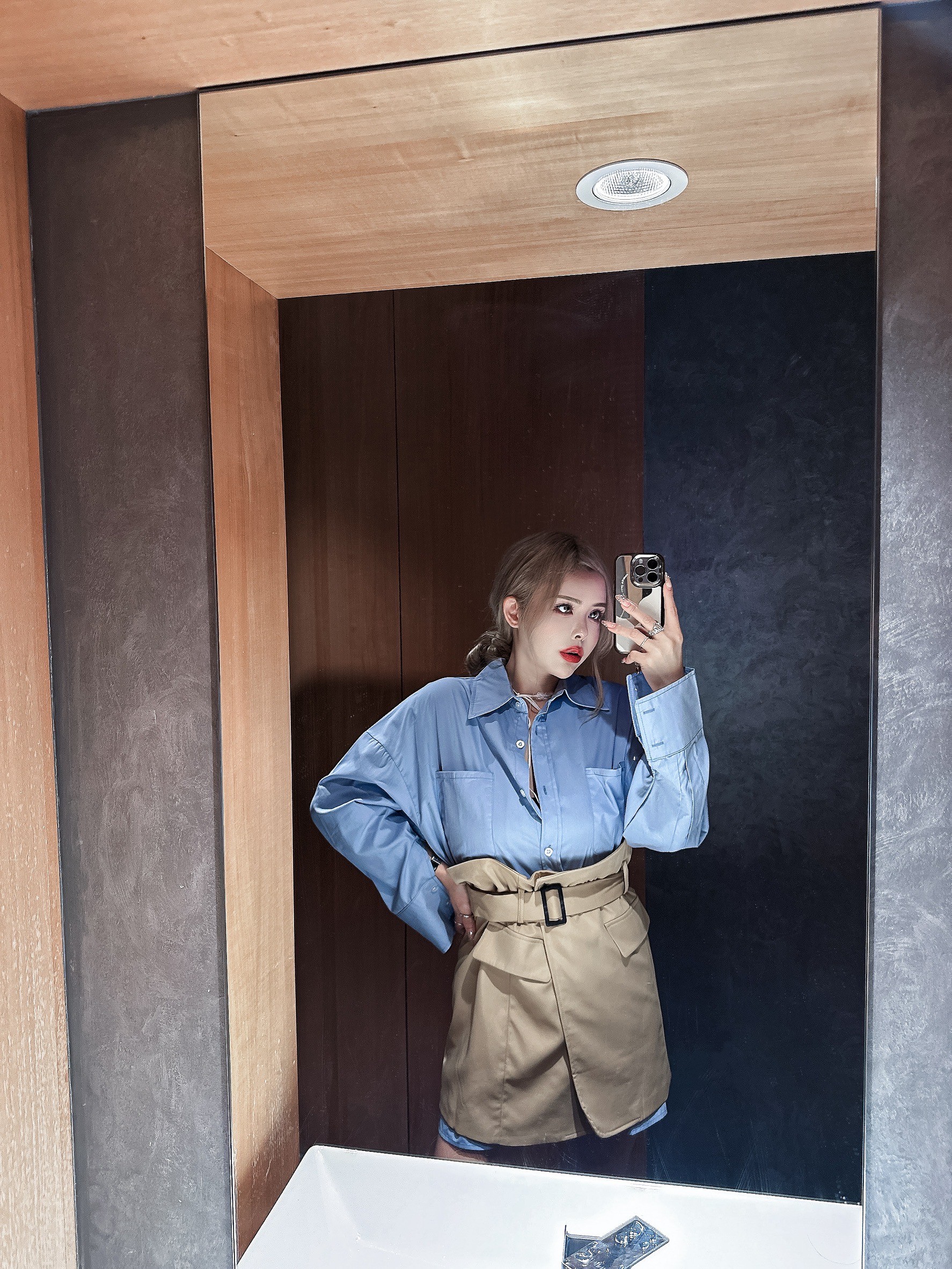 LINE_ALBUM_202593_250903_85