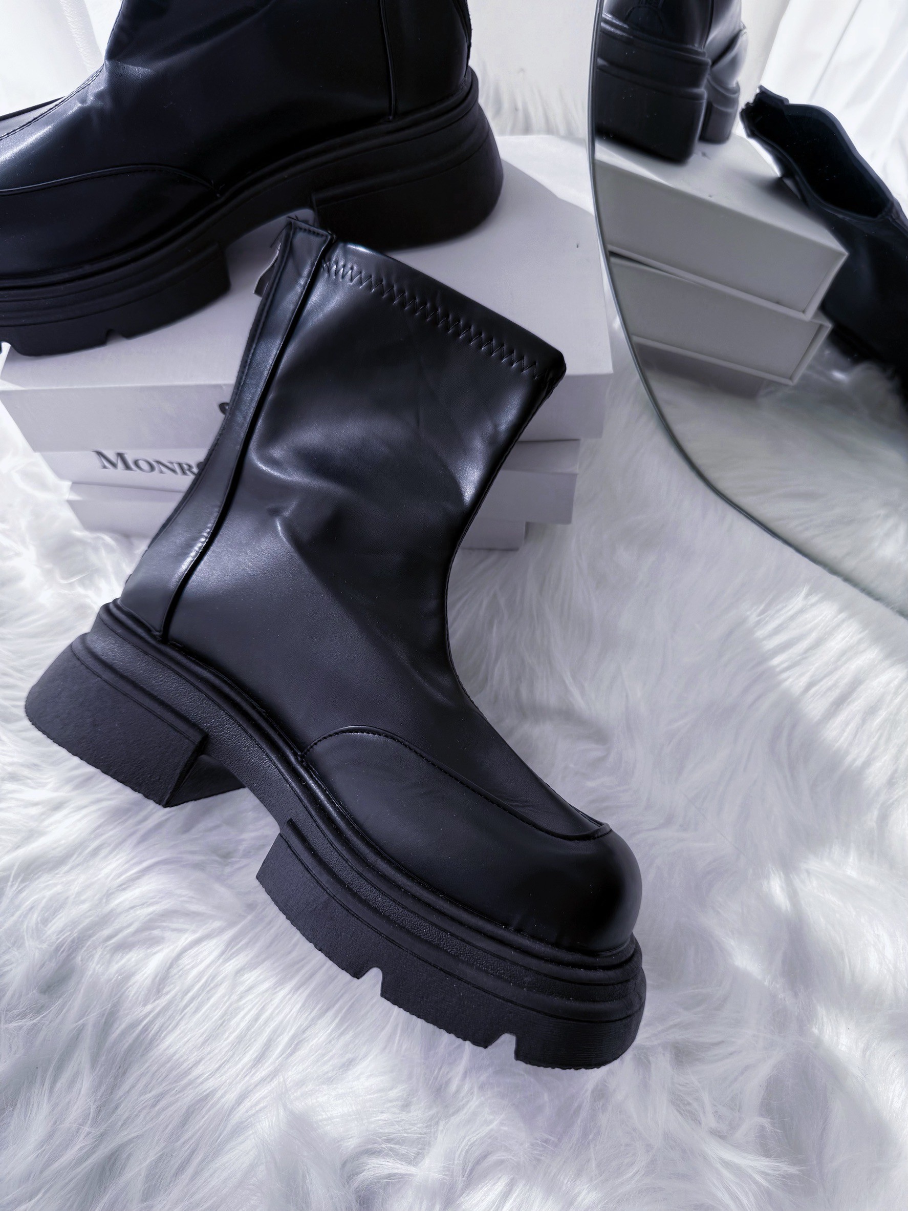 LINE_ALBUM_20251015_251015_117