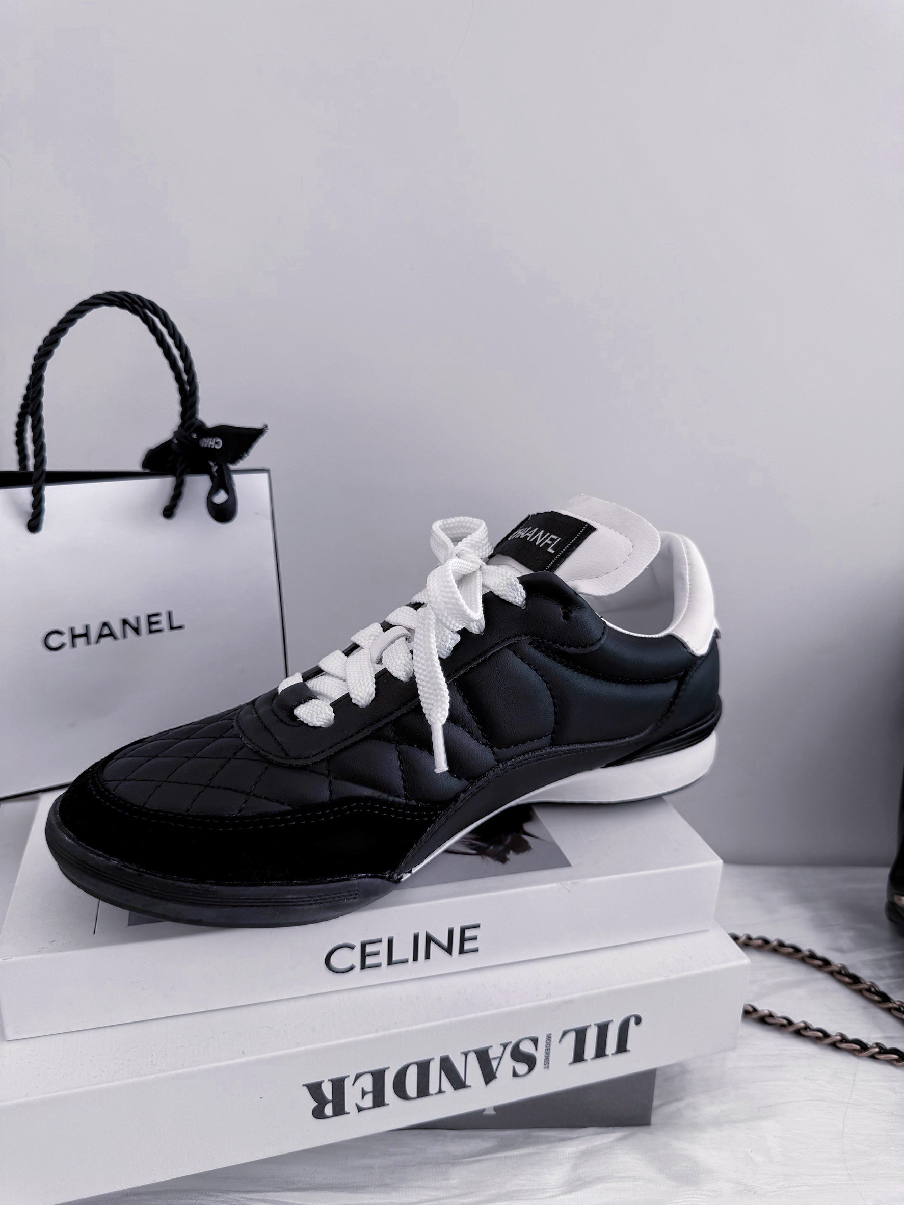 LINE_ALBUM_20251015_251015_107