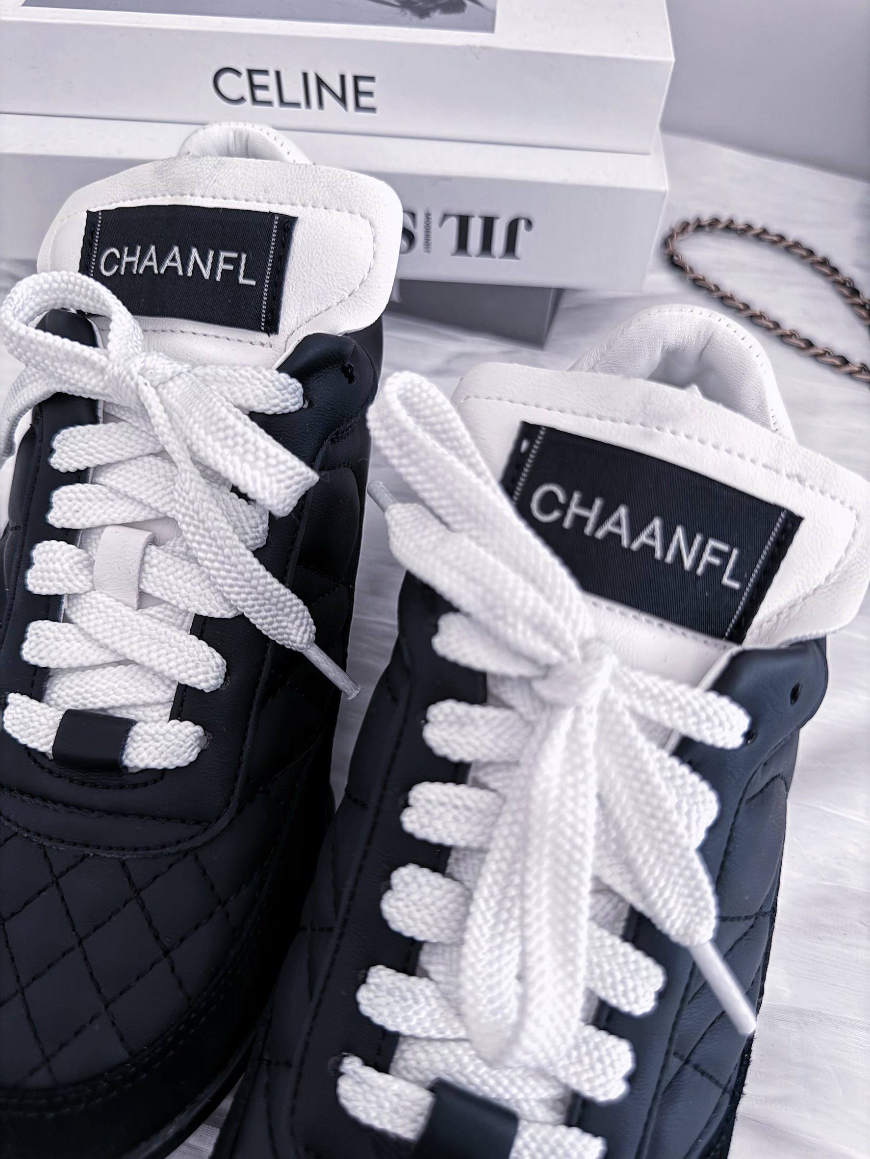 LINE_ALBUM_20251015_251015_109