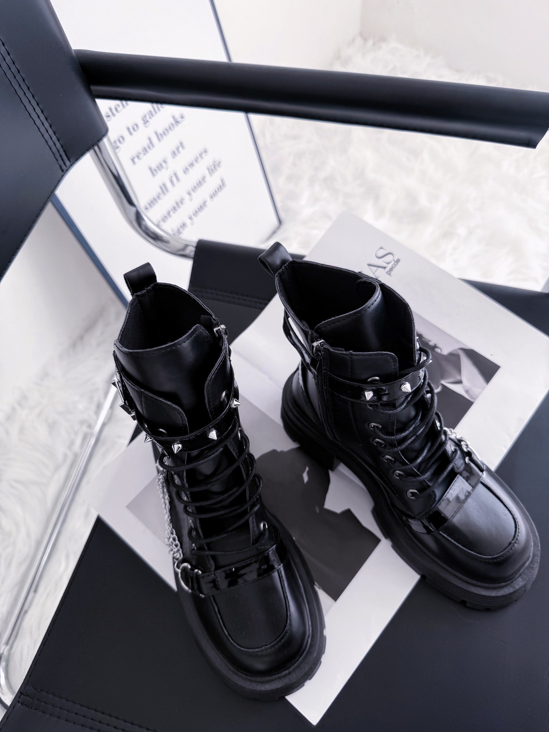 LINE_ALBUM_20251015_251015_91